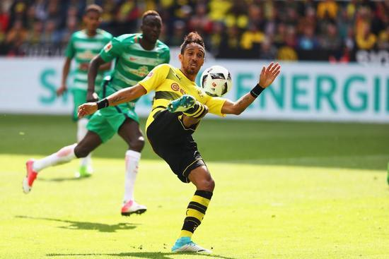  不莱梅老将焕发第二春，经验加持助力球队企稳  